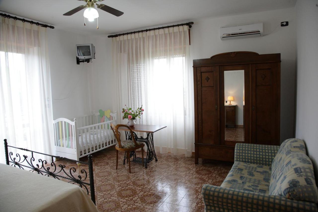 B&B La Porta Del Cilento Capaccio Εξωτερικό φωτογραφία